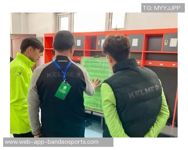 全运会小组赛胡金秋砍下33分6板四川男篮轻取中国香港队